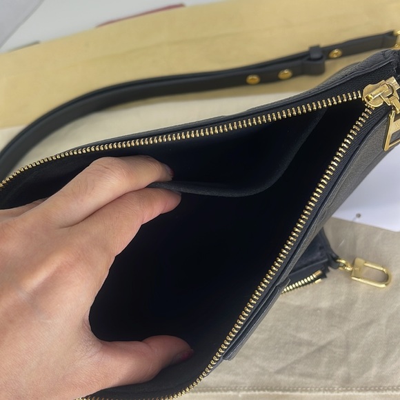 LOUIS VUITTON Empreinte Monogram Giant Multi Pochette Accessories Black - Picture 4 of 9